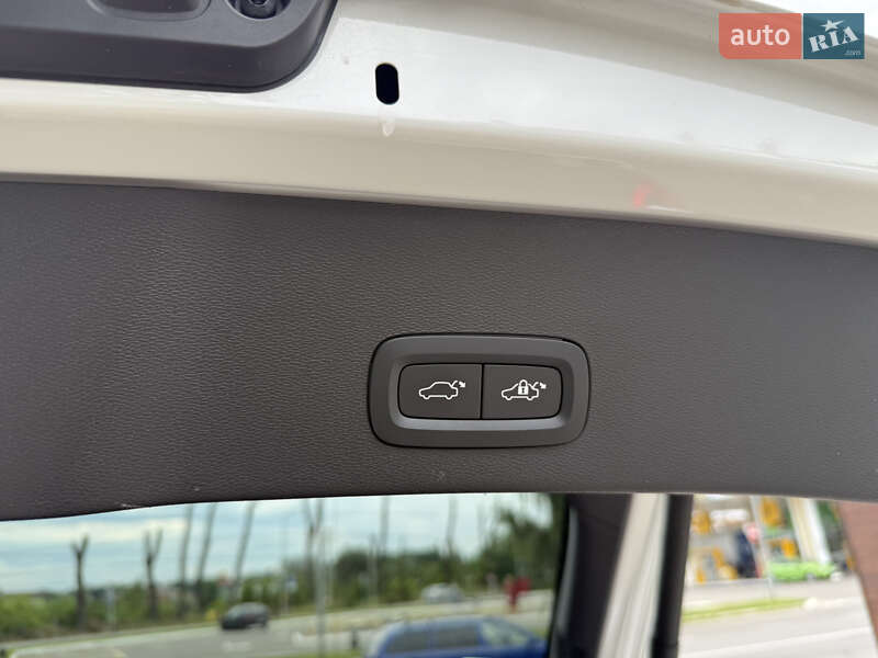 Внедорожник / Кроссовер Volvo C40 Recharge 2023 в Киеве