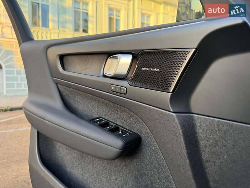 Внедорожник / Кроссовер Volvo C40 Recharge 2022 в Одессе