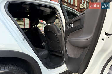 Внедорожник / Кроссовер Volvo C40 Recharge 2022 в 