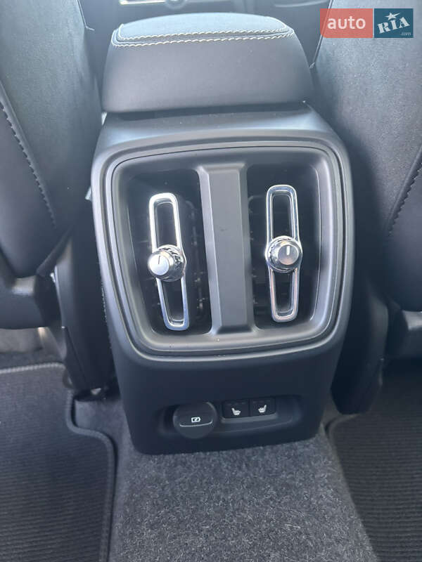 Внедорожник / Кроссовер Volvo C40 Recharge 2022 в Киеве