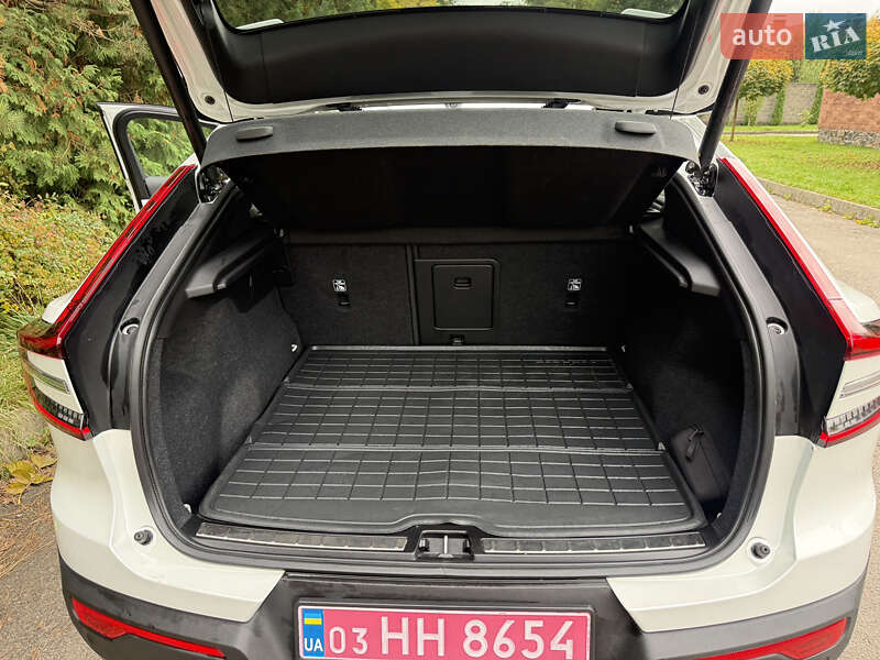 Внедорожник / Кроссовер Volvo C40 Recharge 2022 в Ровно