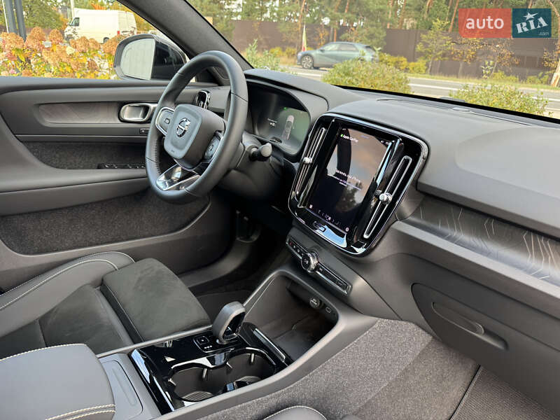 Внедорожник / Кроссовер Volvo C40 Recharge 2023 в Киеве фото 40 Внедорожник / Кроссовер Volvo C40 Recharge 2023 в Киеве