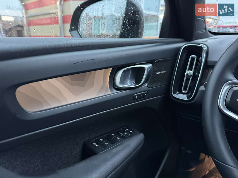 Внедорожник / Кроссовер Volvo C40 Recharge 2023 в Ровно