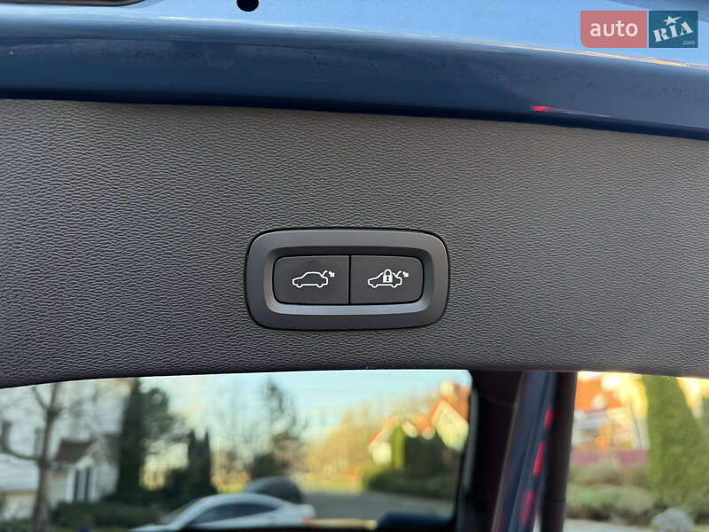 Внедорожник / Кроссовер Volvo C40 Recharge 2022 в Киеве