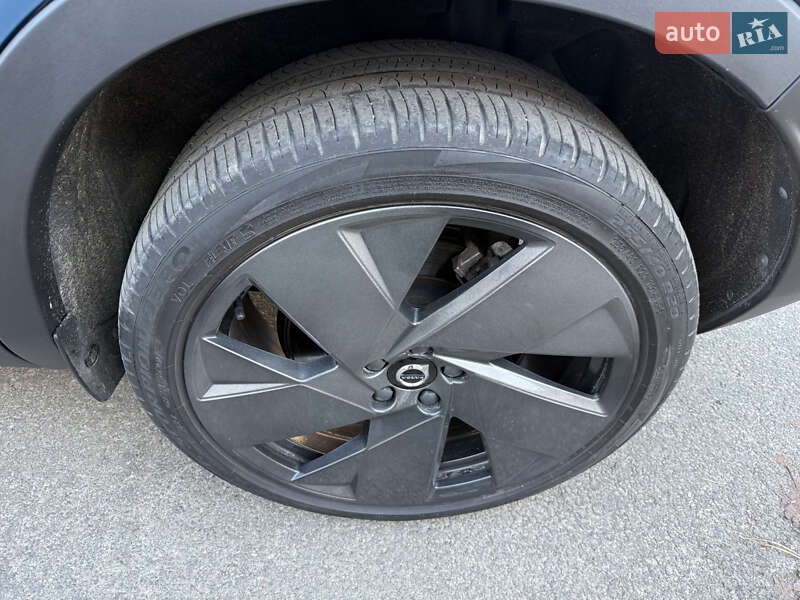 Внедорожник / Кроссовер Volvo C40 Recharge 2022 в Киеве