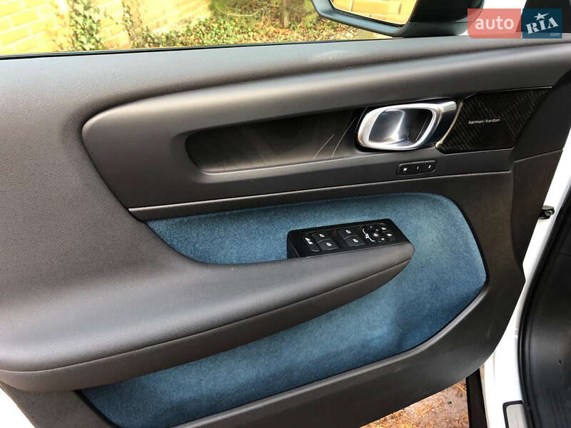 Позашляховик / Кросовер Volvo C40 Recharge 2022 в Львові