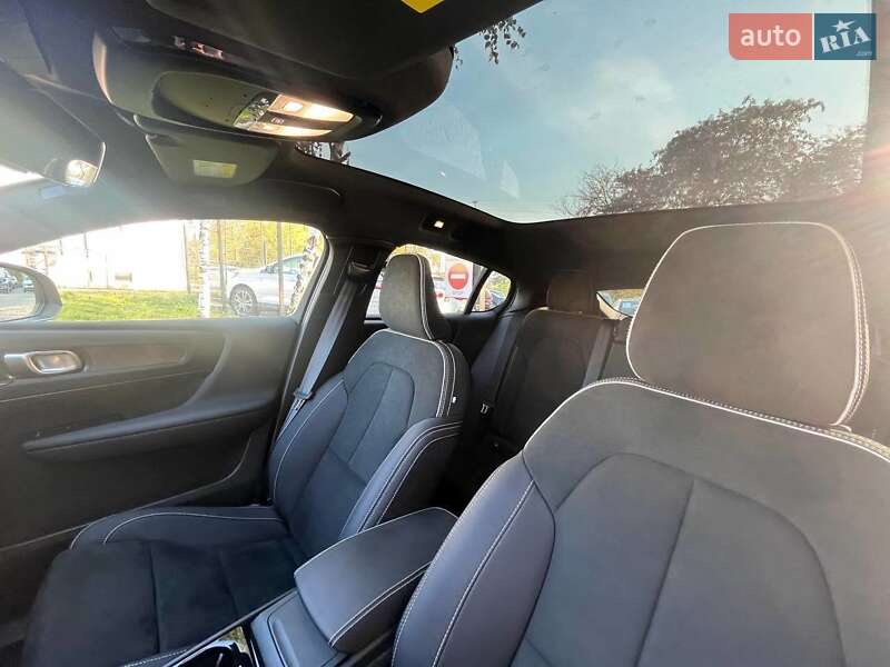 Внедорожник / Кроссовер Volvo C40 Recharge 2023 в Черновцах