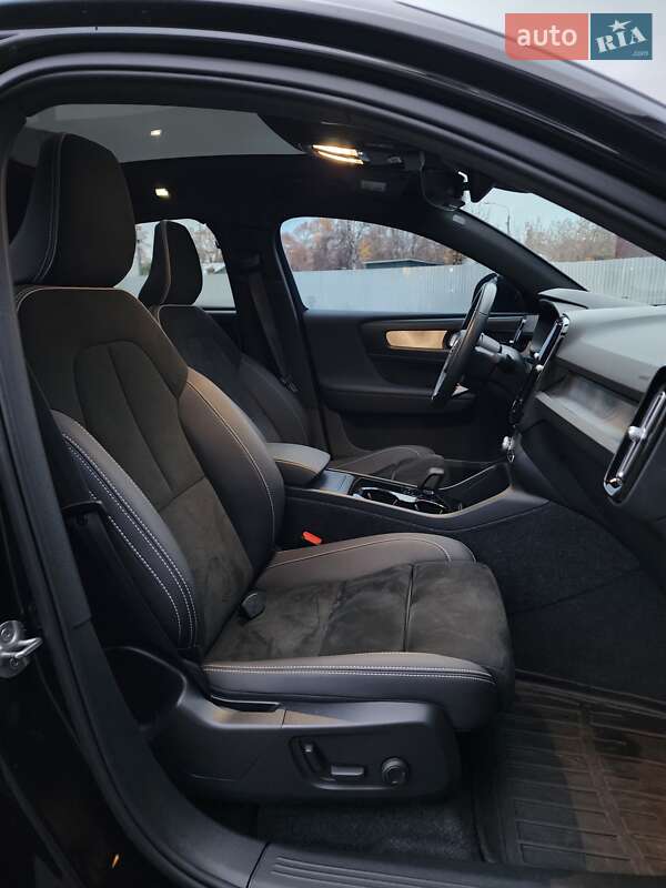 Позашляховик / Кросовер Volvo C40 Recharge 2022 в Києві