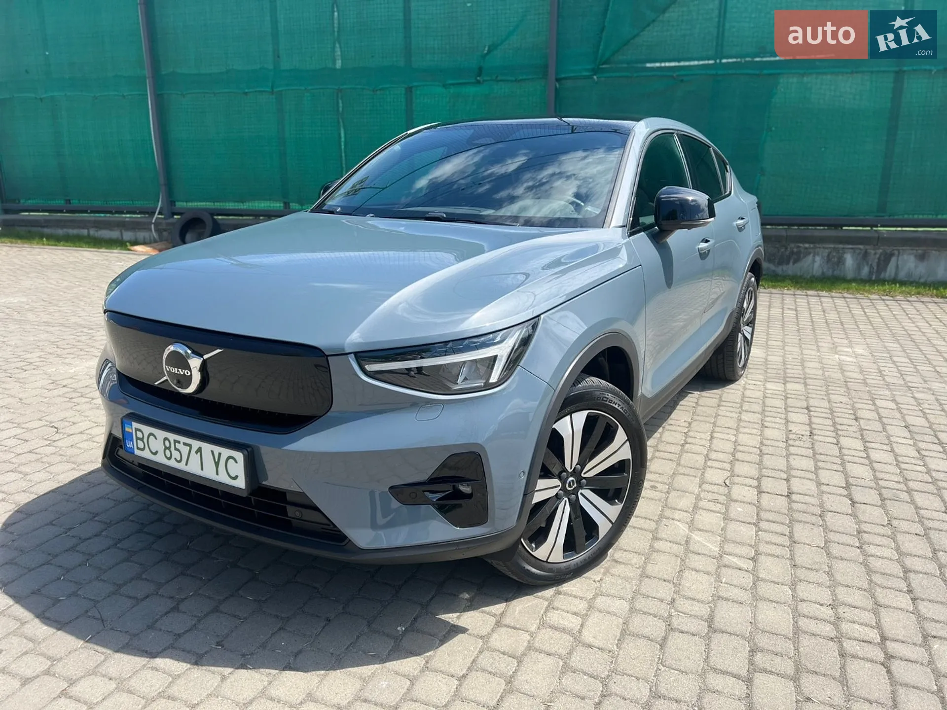 2023 Volvo C40 - фото 1