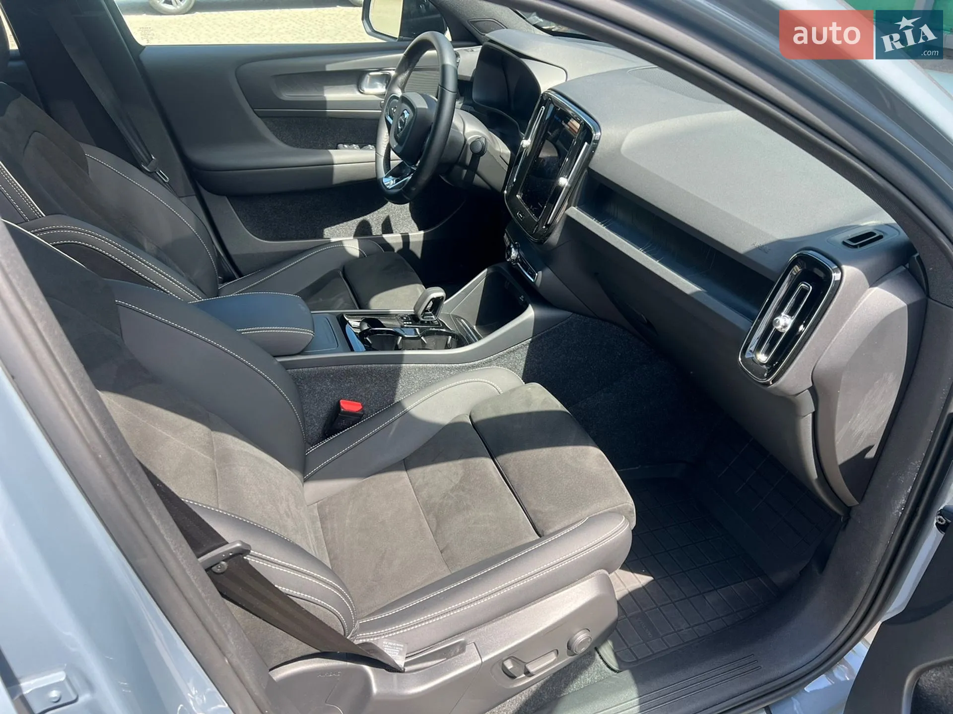 2023 Volvo C40 - мініатюра 16