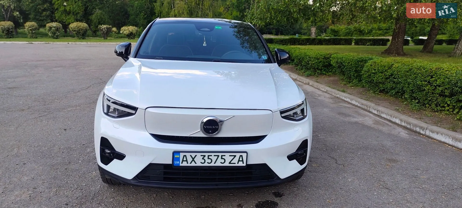 2022 Volvo C40 - фото 1