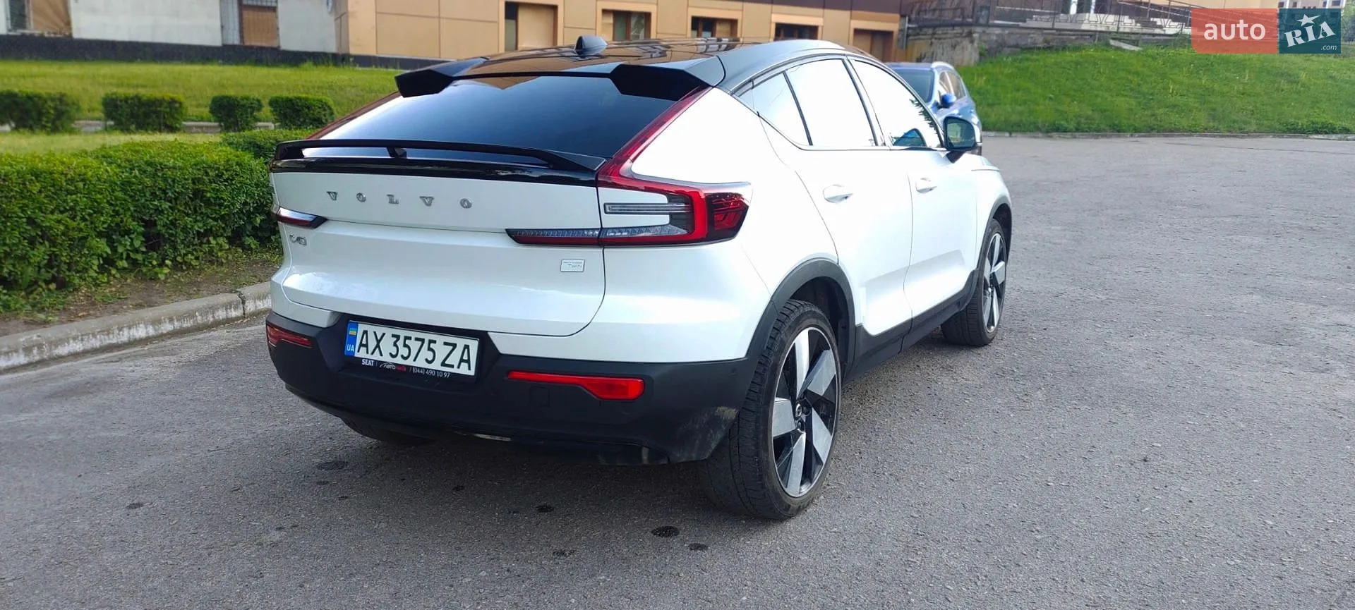 2022 Volvo C40 - мініатюра 4