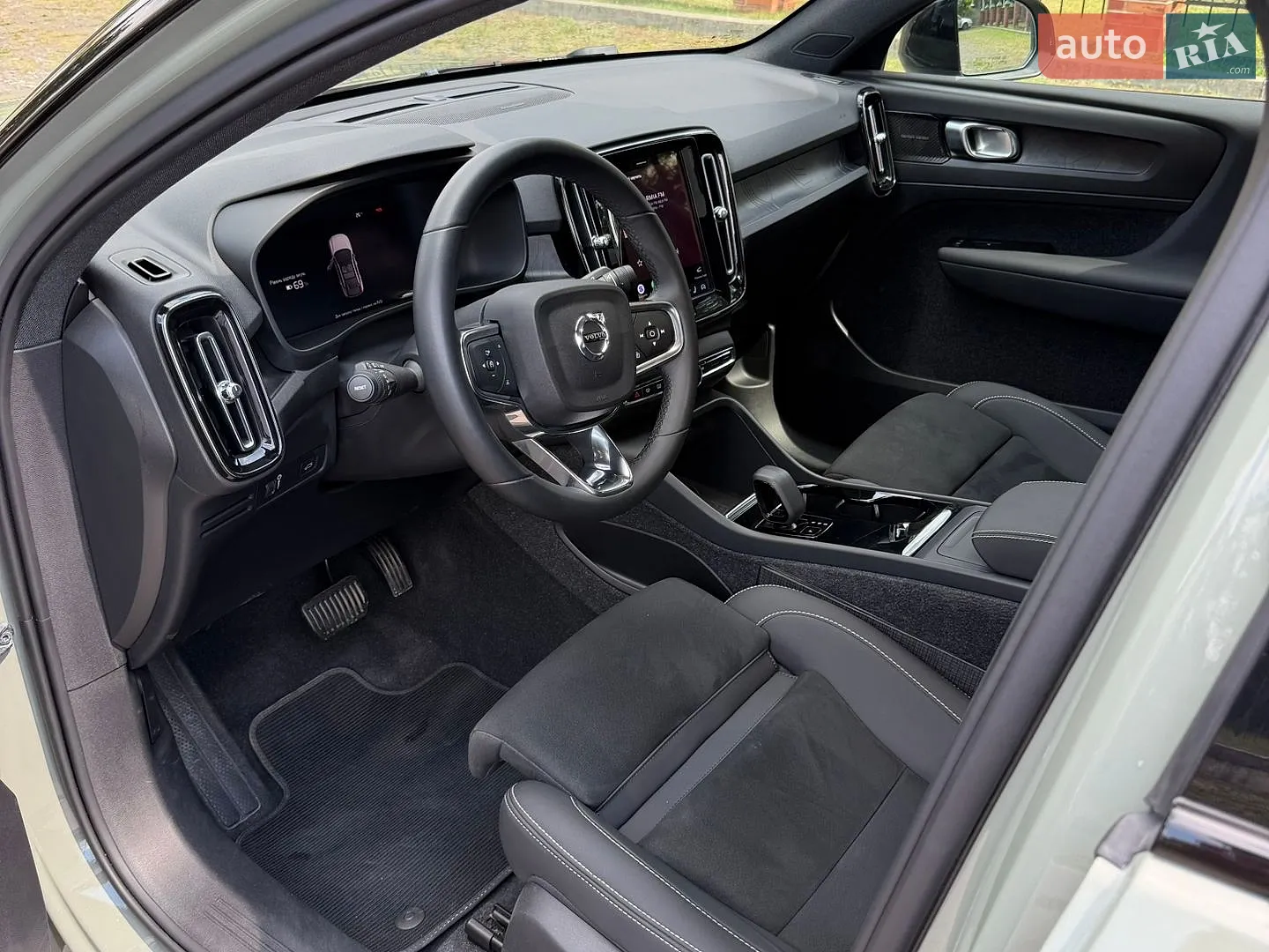 2022 Volvo C40 - мініатюра 24