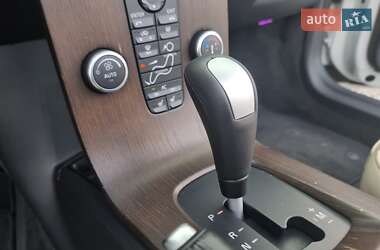 Кабриолет Volvo C70 2012 в 