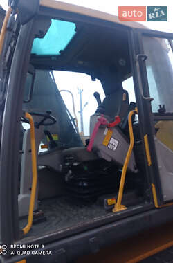 Колісний екскаватор Volvo EC 180B LC 2008 в 