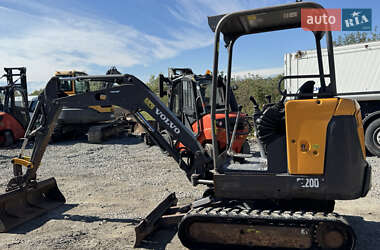 Миниэкскаватор Volvo EC 200D 2016 в 