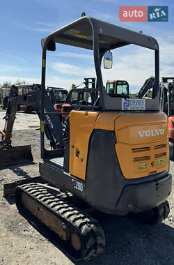 Миниэкскаватор Volvo EC 200D 2016 в 