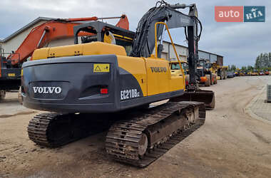 Гусеничный экскаватор Volvo EC 210 2005 в 