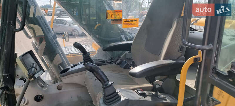 Гусеничный экскаватор Volvo EC 210CL 2010 в Николаеве