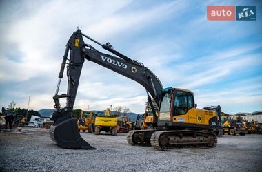 Экскаватор погрузчик Volvo EC 210CL 2009 в Днепре