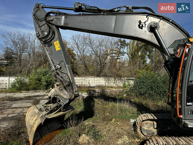 Гусеничний екскаватор Volvo EC 220DL 2018 в Києві фото 8 Гусеничний екскаватор Volvo EC 220DL 2018 в Києві