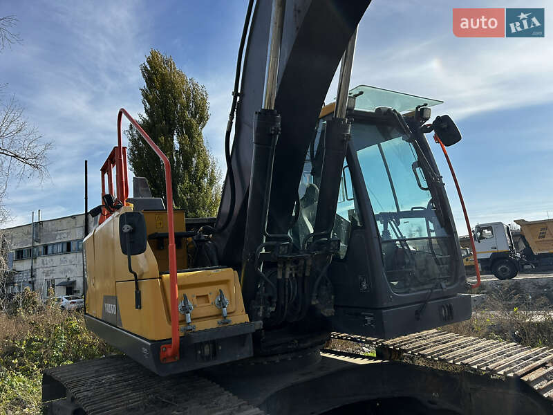 Гусеничний екскаватор Volvo EC 220DL 2018 в Києві фото 13 Гусеничний екскаватор Volvo EC 220DL 2018 в Києві