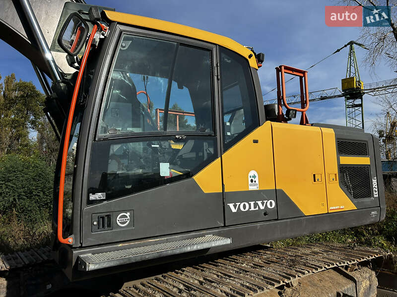Гусеничний екскаватор Volvo EC 220DL 2018 в Києві фото 25 Гусеничний екскаватор Volvo EC 220DL 2018 в Києві