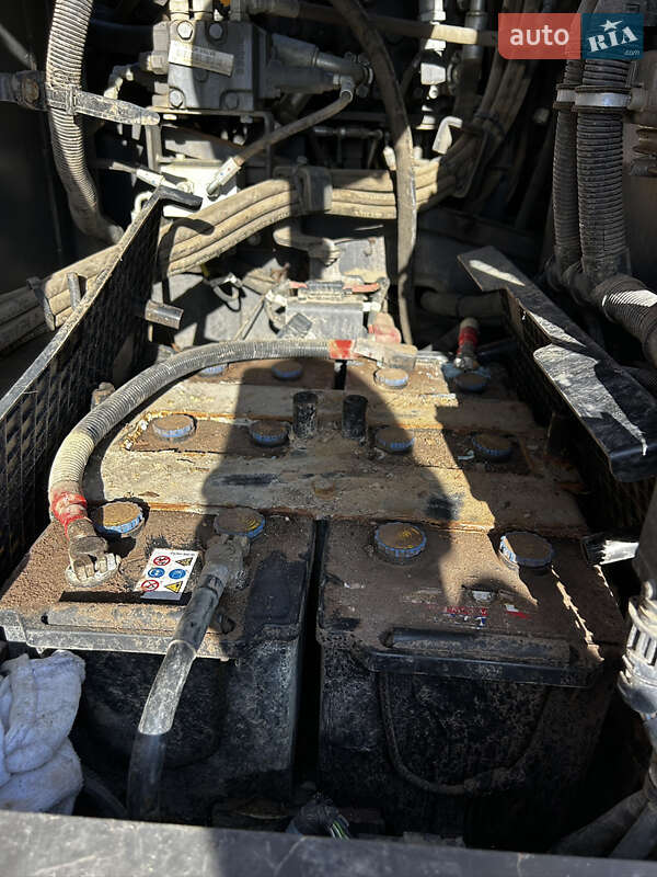 Гусеничний екскаватор Volvo EC 220DL 2018 в Києві фото 43 Гусеничний екскаватор Volvo EC 220DL 2018 в Києві