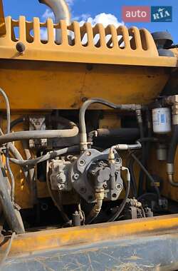 Гусеничный экскаватор Volvo EC 240 BNLC 2007 в 
