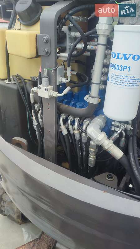 Миниэкскаватор Volvo EC 35 2014 в Ужгороде фото 5 Миниэкскаватор Volvo EC 35 2014 в Ужгороде