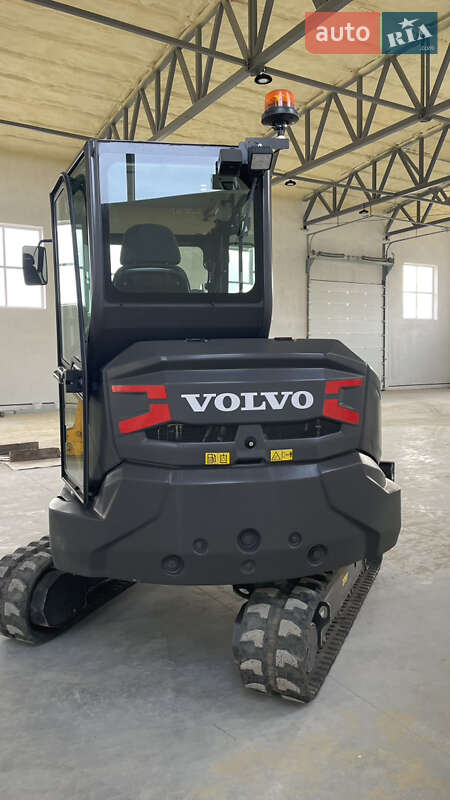 Гусеничный экскаватор Volvo EC 35 2024 в Коломые фото 3 Гусеничный экскаватор Volvo EC 35 2024 в Коломые