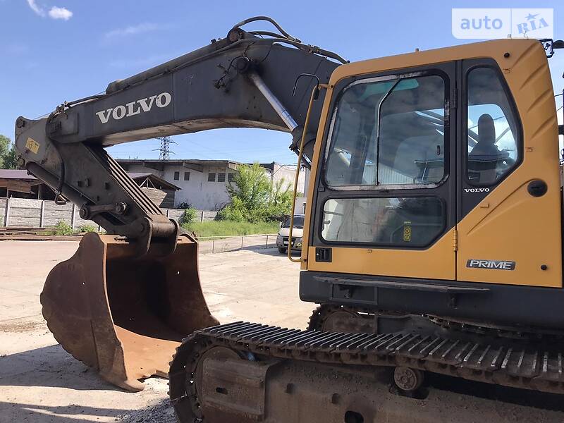 Гусеничный экскаватор Volvo EC 460B LC 2011 в Чернигове