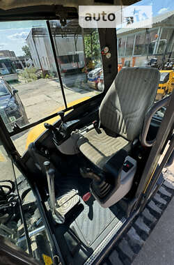 Миниэкскаватор Volvo ECR 50D 2015 в 