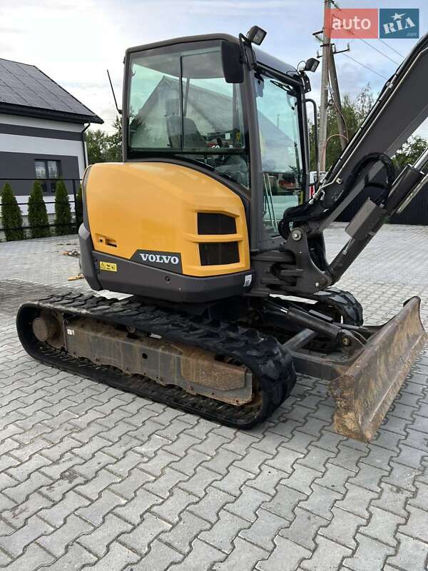 Міні-екскаватор Volvo ECR 50D 2015 в Долині