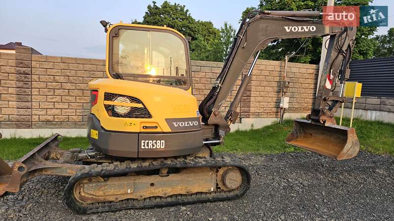 Миниэкскаватор Volvo ECR 58D 2015 в Луцке