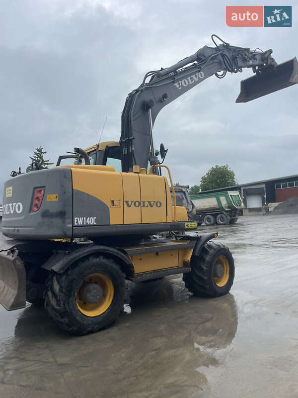 Колесный экскаватор Volvo EW 140C 2010 в 