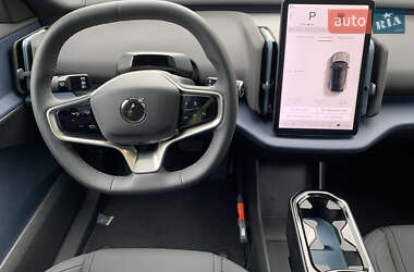 Позашляховик / Кросовер Volvo EX30 2024 в 