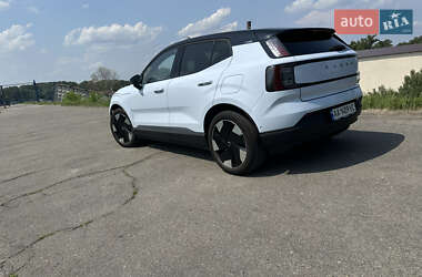 Внедорожник / Кроссовер Volvo EX30 2024 в 