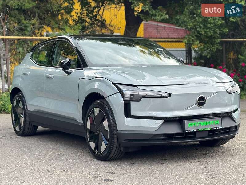 Volvo EX30 2024