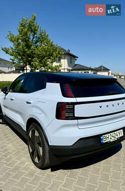Внедорожник / Кроссовер Volvo EX30 2024 в 