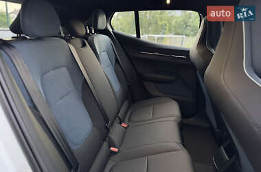 Внедорожник / Кроссовер Volvo EX30 2024 в 