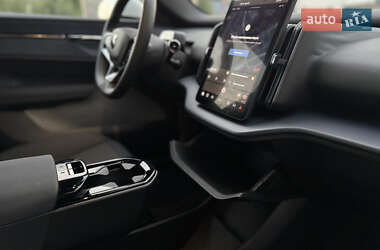 Внедорожник / Кроссовер Volvo EX30 2024 в 