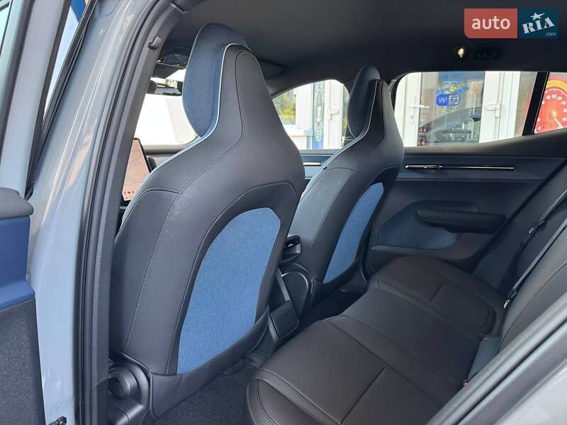 Внедорожник / Кроссовер Volvo EX30 2024 в Одессе