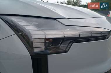 Внедорожник / Кроссовер Volvo EX30 2024 в 