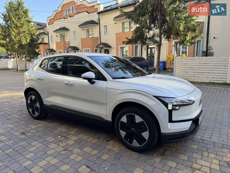 Внедорожник / Кроссовер Volvo EX30 2024 в Ивано-Франковске