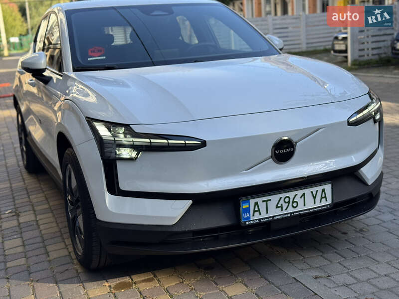 Внедорожник / Кроссовер Volvo EX30 2024 в Ивано-Франковске