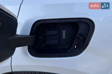 Внедорожник / Кроссовер Volvo EX30 2024 в 