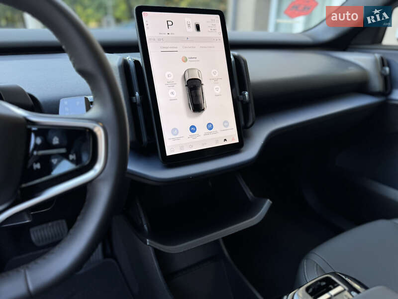 Внедорожник / Кроссовер Volvo EX30 2024 в Ивано-Франковске