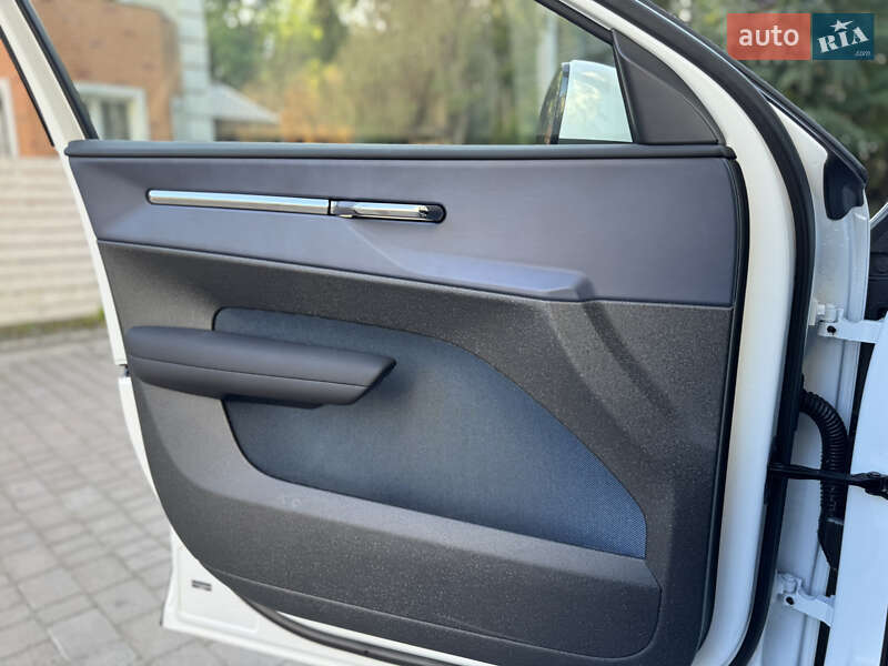 Внедорожник / Кроссовер Volvo EX30 2024 в Ивано-Франковске