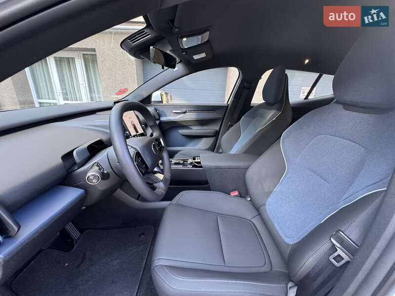 Внедорожник / Кроссовер Volvo EX30 2024 в Ивано-Франковске
